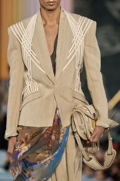 Look 82